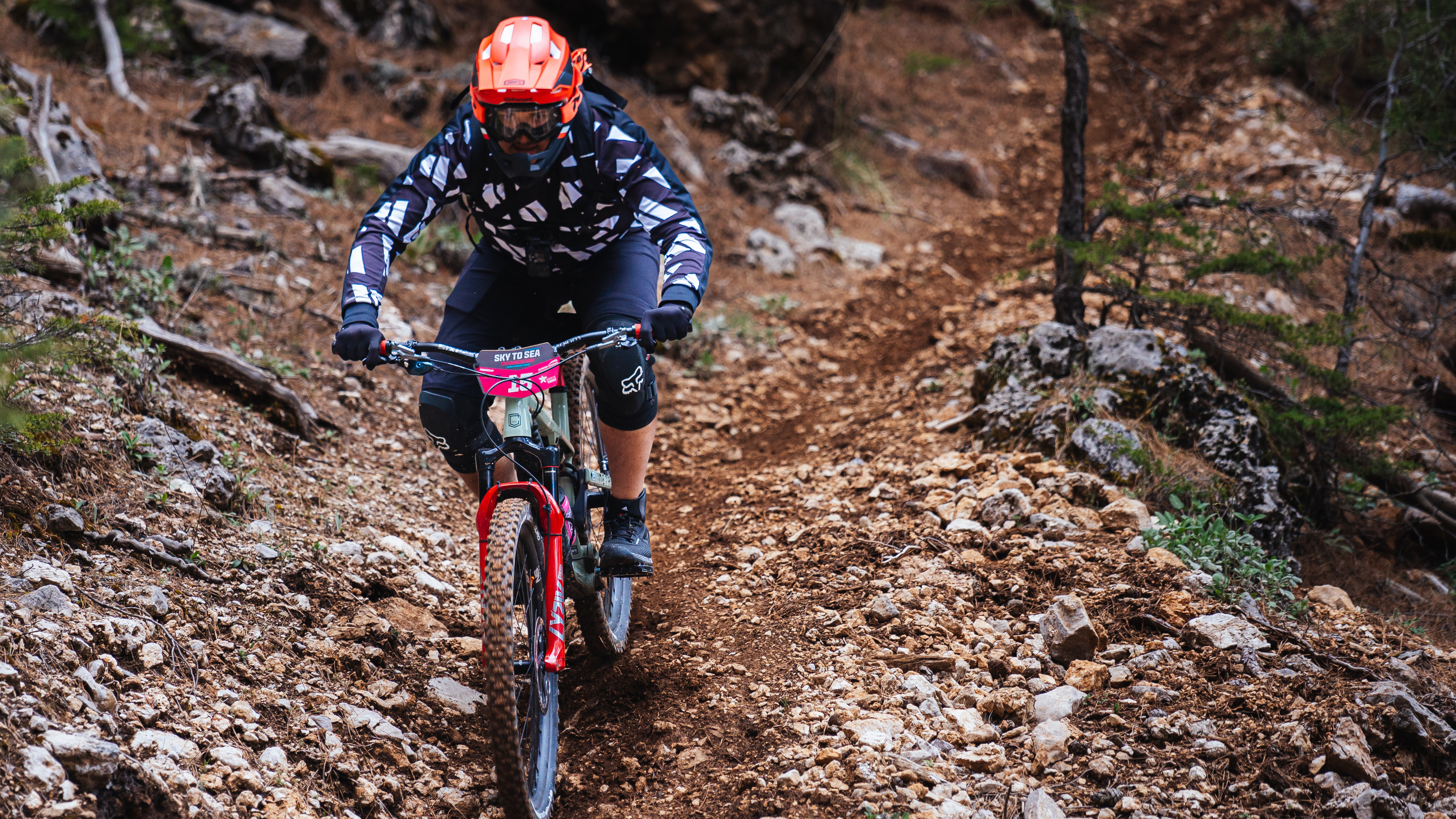 Sky to Sea MTB Enduro Dağ Bisikleti Yarışı