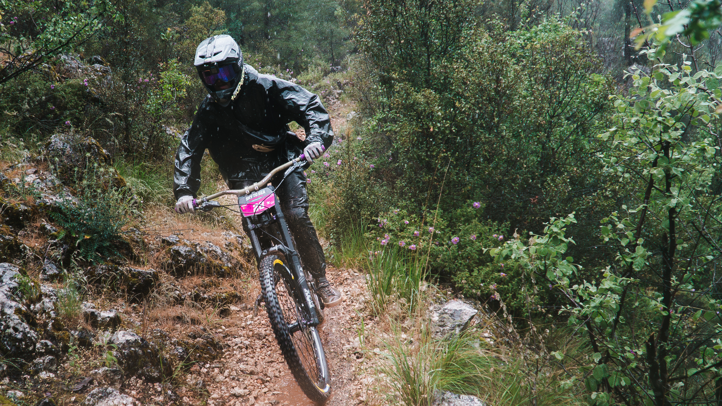 Sky to Sea MTB Enduro Dağ Bisikleti Yarışı